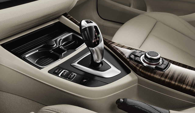 <strong>BMW 1 Series 3 doors｜ビー・エム・ダブリュー 1シリーズ 3ドア</strong>