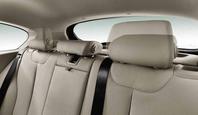 <strong>BMW 1 Series 3 doors｜ビー・エム・ダブリュー 1シリーズ 3ドア</strong>