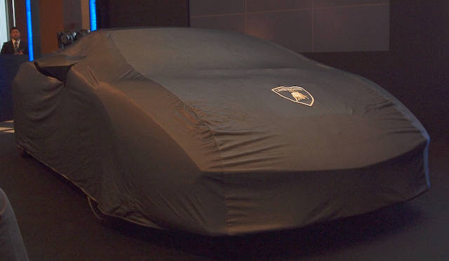 <strong>Lamborghini Gallardo LP560-4 Bianco Rosso｜ランボルギーニ ガヤルド LP560-4 ビアンコ・ロッソ</strong>