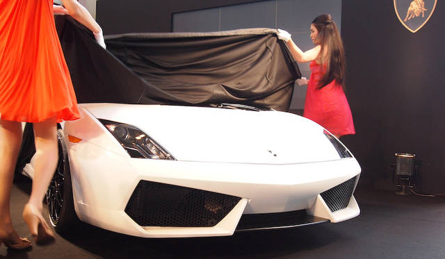 <strong>Lamborghini Gallardo LP560-4 Bianco Rosso｜ランボルギーニ ガヤルド LP560-4 ビアンコ・ロッソ</strong>