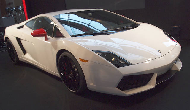 <strong>Lamborghini Gallardo LP560-4 Bianco Rosso｜ランボルギーニ ガヤルド LP560-4 ビアンコ・ロッソ</strong>