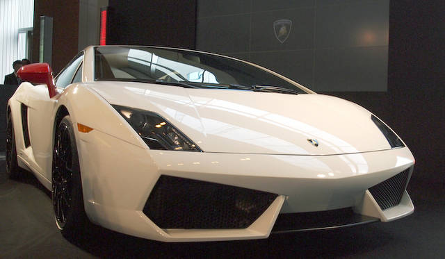 <strong>Lamborghini Gallardo LP560-4 Bianco Rosso｜ランボルギーニ ガヤルド LP560-4 ビアンコ・ロッソ</strong>