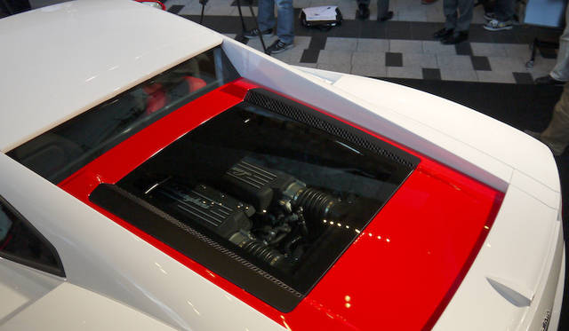 <strong>Lamborghini Gallardo LP560-4 Bianco Rosso｜ランボルギーニ ガヤルド LP560-4 ビアンコ・ロッソ</strong>