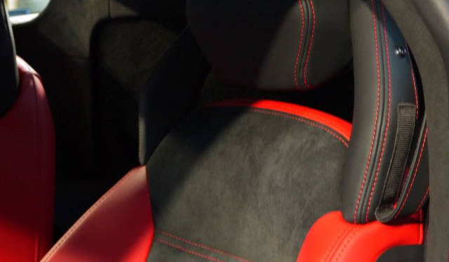 <strong>Lamborghini Gallardo LP560-4 Bianco Rosso｜ランボルギーニ ガヤルド LP560-4 ビアンコ・ロッソ</strong>