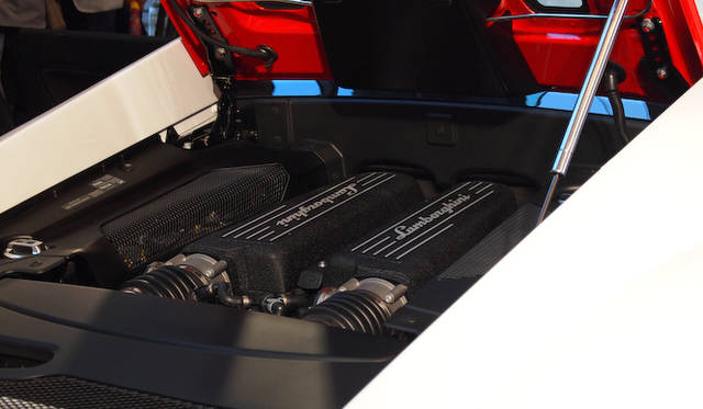 <strong>Lamborghini Gallardo LP560-4 Bianco Rosso｜ランボルギーニ ガヤルド LP560-4 ビアンコ・ロッソ</strong>