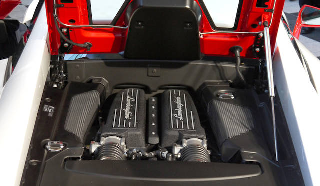 <strong>Lamborghini Gallardo LP560-4 Bianco Rosso｜ランボルギーニ ガヤルド LP560-4 ビアンコ・ロッソ</strong>