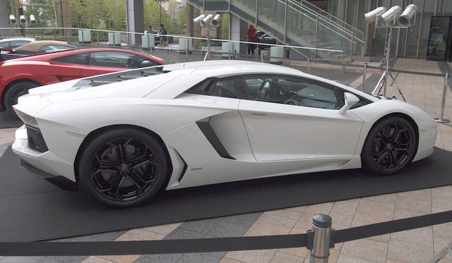 <strong>Lamborghini Aventador LP700-4｜ランボルギーニ アヴェンタドール LP700-4</strong>