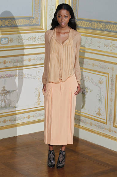 <strong>ANNE VALERIE HASH｜アン・ヴァレリー・アッシュ</strong>　2011年秋冬オートクチュールコレクション