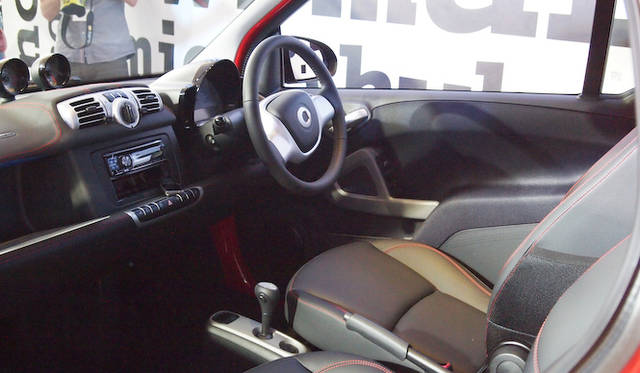 <strong>smart fortwo coupe turbo edition sharpred｜スマート フォーツー クーペ ターボ エディション シャープレッド</strong>