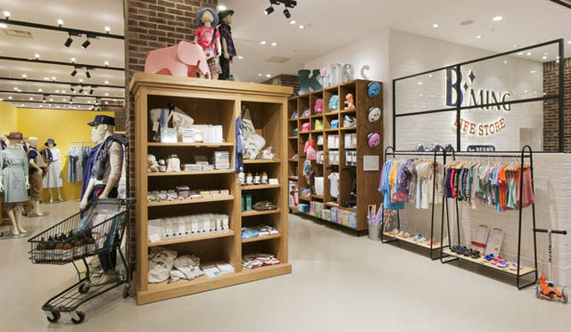 <strong>BEAMS｜ビームス</strong>　キッズコーナー