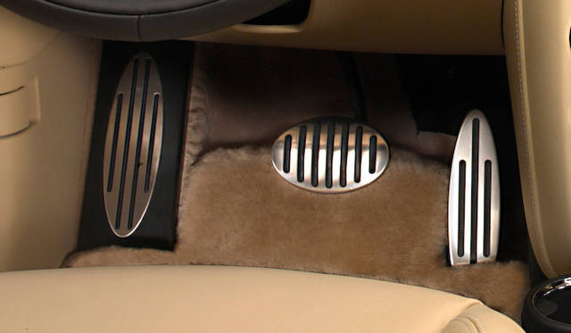 <strong>MINI INSPIRED BY GOODWOOD｜ミニ インスパイアード バイ グッドウッド</strong>