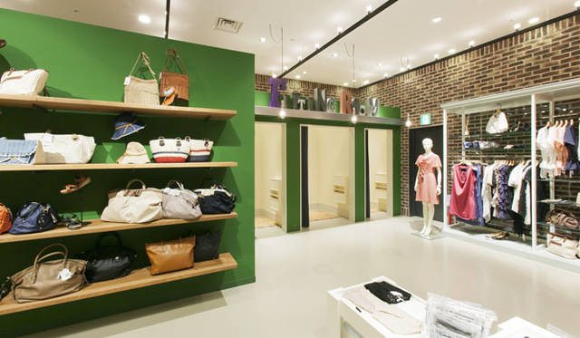 <strong>BEAMS｜ビームス</strong>　ウィメンズ フィッティングルーム