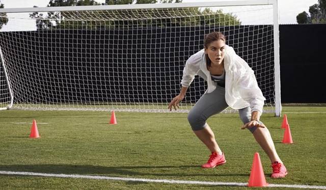 <strong>NIKE｜ナイキ</strong>　2012 サマーシーズン ナイキウィメンズ 世界の女性トップアスリートによる「THE LOOK OF SPORT」　ホープ・ソロ