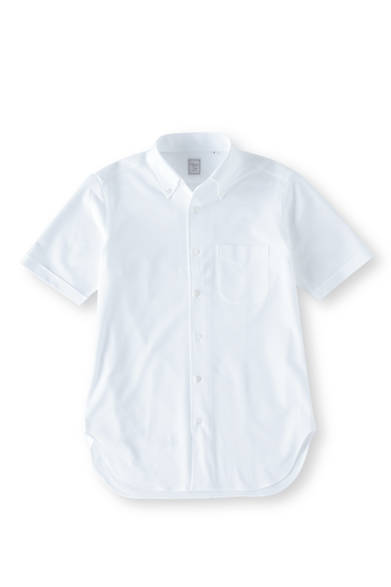 <strong>阪急MEN’S TOKYO｜6月 “ハイセンスに楽しむクールビズ”</strong>　イタリアンボタンダウン半袖ニットシャツ9975円（HITOYOSHI）