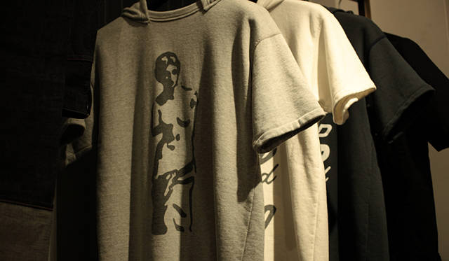 <strong>List｜リスト</strong>　FPMこと田中知之がファッションをリミックス？　MILOS パーカ　1万3545円