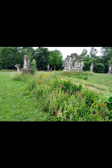 <strong>carnet de jardin｜松永 学</strong> 開けた場所にはいくつもの世界が同次元の空間に。。。