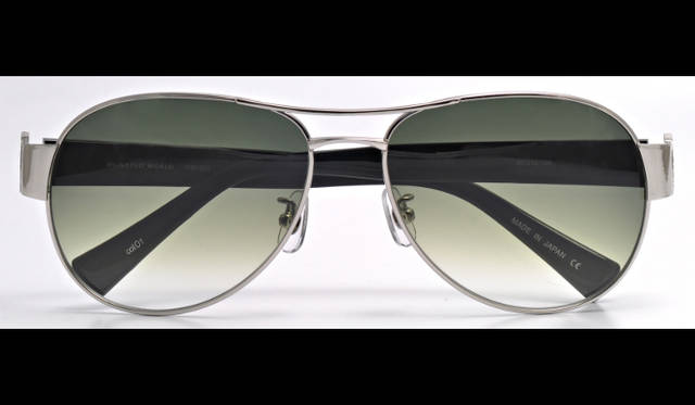 <strong>ハンティング・ワールド</strong>　ボブ・リーが探検旅行で長年愛用していたというティアドロップ型のサングラス　「SG202」　3万3600円