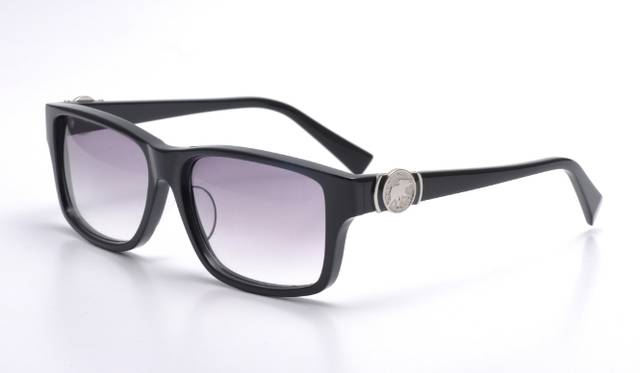 <strong>ハンティング・ワールド</strong>　「SG204」　3万3600円