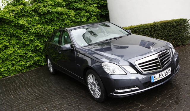 <strong>Mercedes-Benz E300 BlueTEC Hybrid｜メルセデス・ベンツ E300 ブルーテック ハイブリッド</strong>
