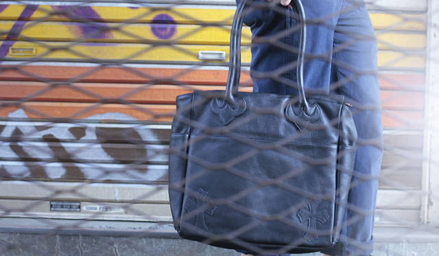 <strong>CHROME HEARTS｜クロムハーツ</strong>　26万400円（クロムハーツ トーキョー／Tel. 03-5766-1081）　http://www.chromehearts.com/