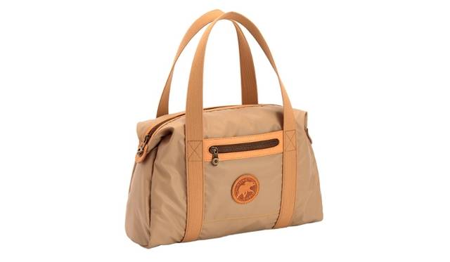 <strong>ハンティング・ワールド</strong>　Mサイズ（W37 x H24 x D8）　4万5150円