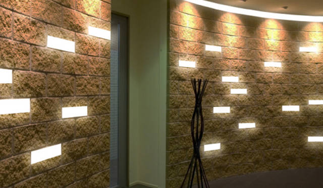 <strong>Lumiotec</strong>　（設置例）　壁面照明