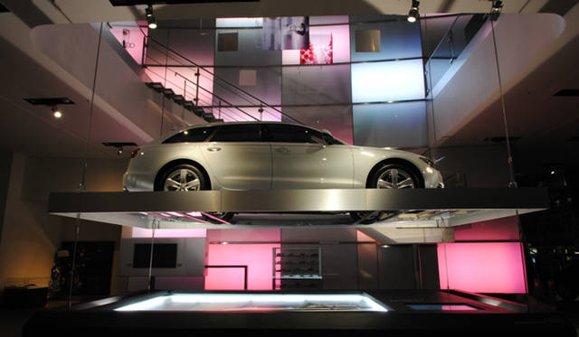 <strong>Audi A6 Avant｜アウディ A6 アバント</strong>　Audi ultra Special Display at Audi Forum Tokyo