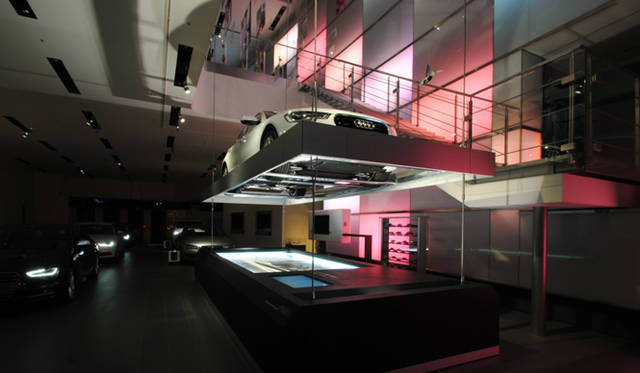 <strong>Audi A6 Avant｜アウディ A6 アバント</strong>　Audi ultra Special Display at Audi Forum Tokyo