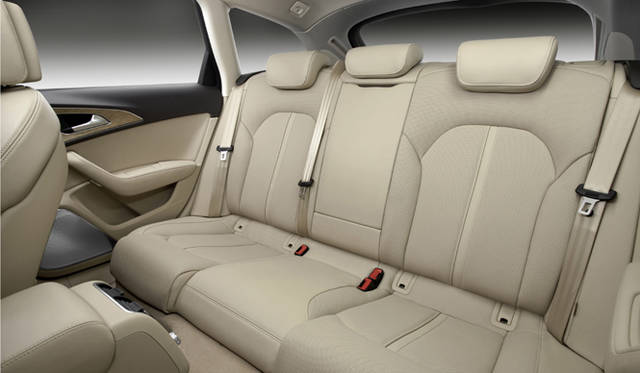 <strong>Audi A6 Avant｜アウディ A6 アバント</strong>