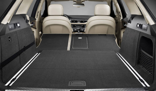 <strong>Audi A6 Avant｜アウディ A6 アバント</strong>