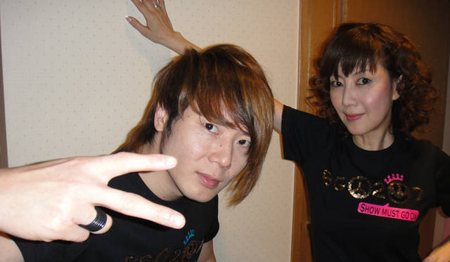 <strong>戸田恵子 × 植木 豪インタビュー</strong>　ライブ会場にて