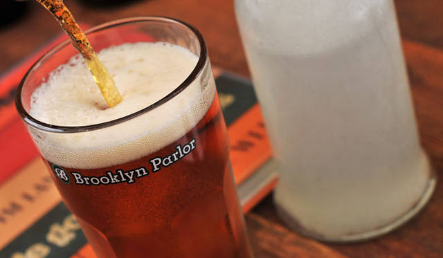 <strong>Brooklyn Parlor HAKATA </strong>　ブルックリンラガー レギュラー700円、ラージ900円