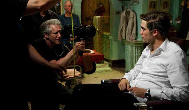 <strong>CHANEL│シャネル</strong>　メイキングのようす