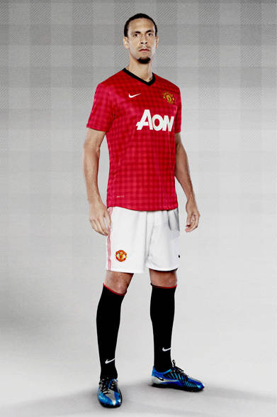 <strong>NIKE｜ナイキ</strong>　2012-13シーズン新ユニフォーム　マンチェスター ユナイテッドFC　リオ・ファーディナンド