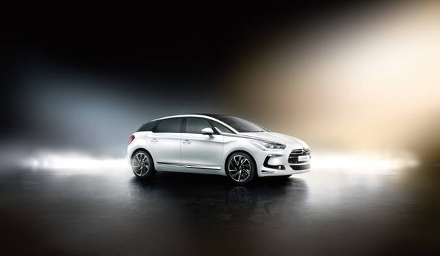 <strong>Citroen DS5｜シトロエン DS5</strong>