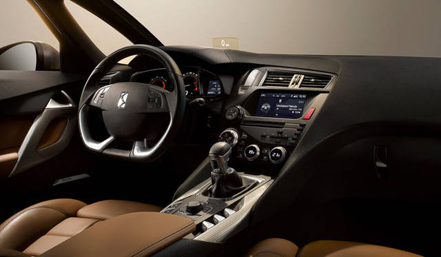 <strong>Citroen DS5｜シトロエン DS5</strong>