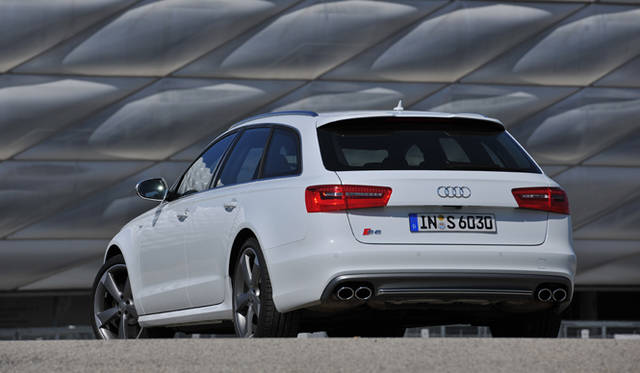 <strong>Audi S6 Avant｜アウディ S6 アバント</strong>