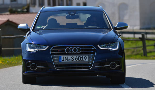 <strong>Audi S6 Avant｜アウディ S6 アバント</strong>