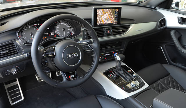 <strong>Audi S6｜アウディ S6</strong>