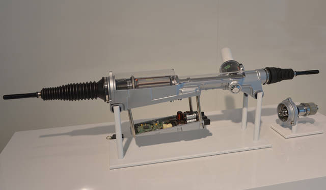 <strong>Audi S6 / S6 Avant / S7 Sportback｜アウディ S6 / S6 アバント / S7 スポーツバック</strong>　電動パワーステアリング装置