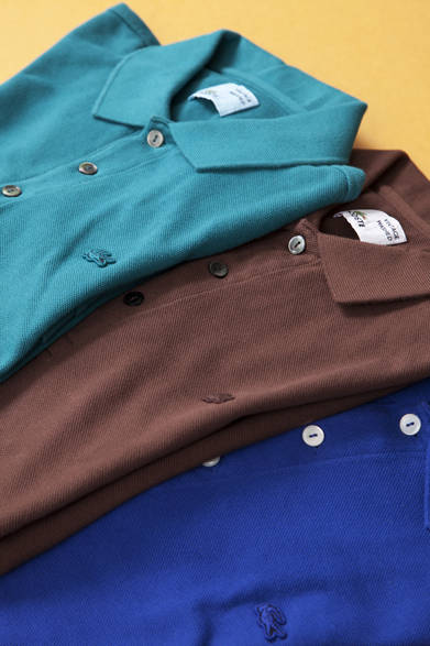 <strong>LACOSTE｜ラコステ</strong>　ビームスで別注した今季の新作「PH414E」。後染めのため、ワニマークがボディと同色に染まっている。各1万3650円（すべてラコステ／ビームス 銀座 Tel. 03-3567-2224）