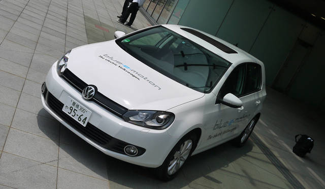 <strong>Volkswagen Golf blue-e-motion｜フォルクスワーゲン ゴルフ ブルーe-モーション</strong>