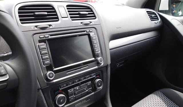 <strong>Volkswagen Golf blue-e-motion｜フォルクスワーゲン ゴルフ ブルーe-モーション</strong>