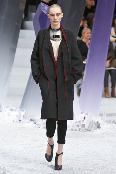 <strong>CHANEL｜シャネル</strong>　2012-13年秋冬コレクション　©CHANEL