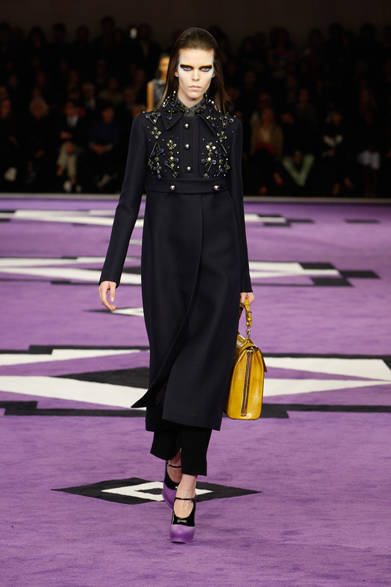 <strong>PRADA｜プラダ</strong>　2012-13年秋冬コレクション　©PRADA