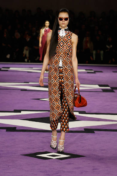 <strong>PRADA｜プラダ</strong>　2012-13年秋冬コレクション　©PRADA