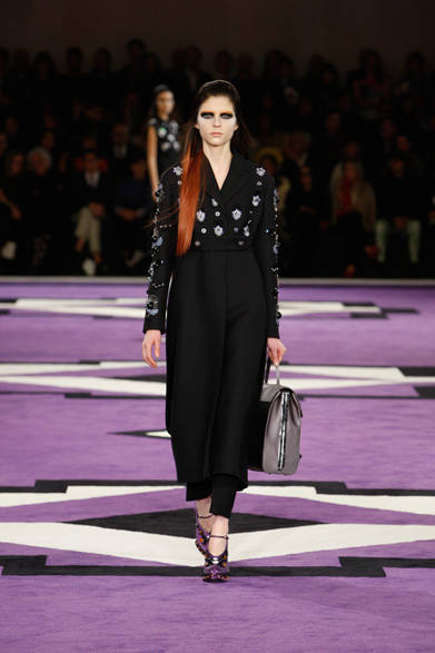 <strong>PRADA｜プラダ</strong>　2012-13年秋冬コレクション　©PRADA