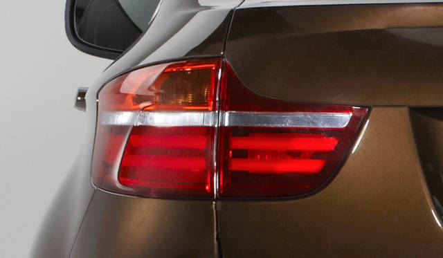 <strong>BMW X6｜ビー・エム・ダブリューX6</strong>