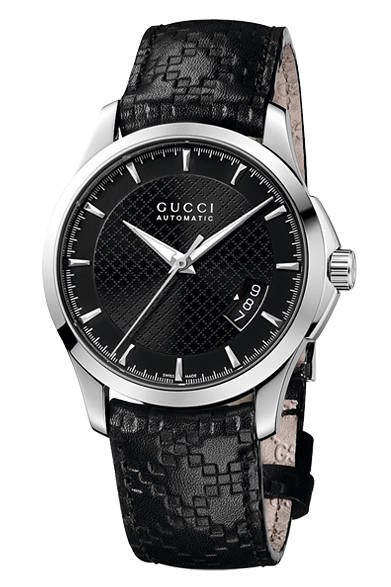 38mmという小さめサイズで、メンズ、ウィメンズともに身に着けることのできる、ユニセックスなデザインがこちらの「G-タイムレス オートマティック ミディアム」。レザーストラップとダイアルには、ディアマンテパターンがほどこされている。<br /><br /><strong>G-タイムレス オートマティック ミディアム</strong><br />15万7500円<br />自動巻き、直径38mm、SS<br /><br />ラグジュアリー・タイムピーシズ ジャパン<br />Tel. 03-5766-2030