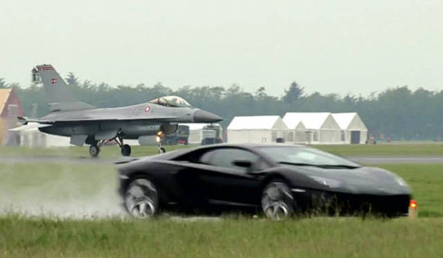 <strong>Lamborghini Aventador LP 700-4｜ランボルギーニ アヴェンタドール LP 700-4</strong>